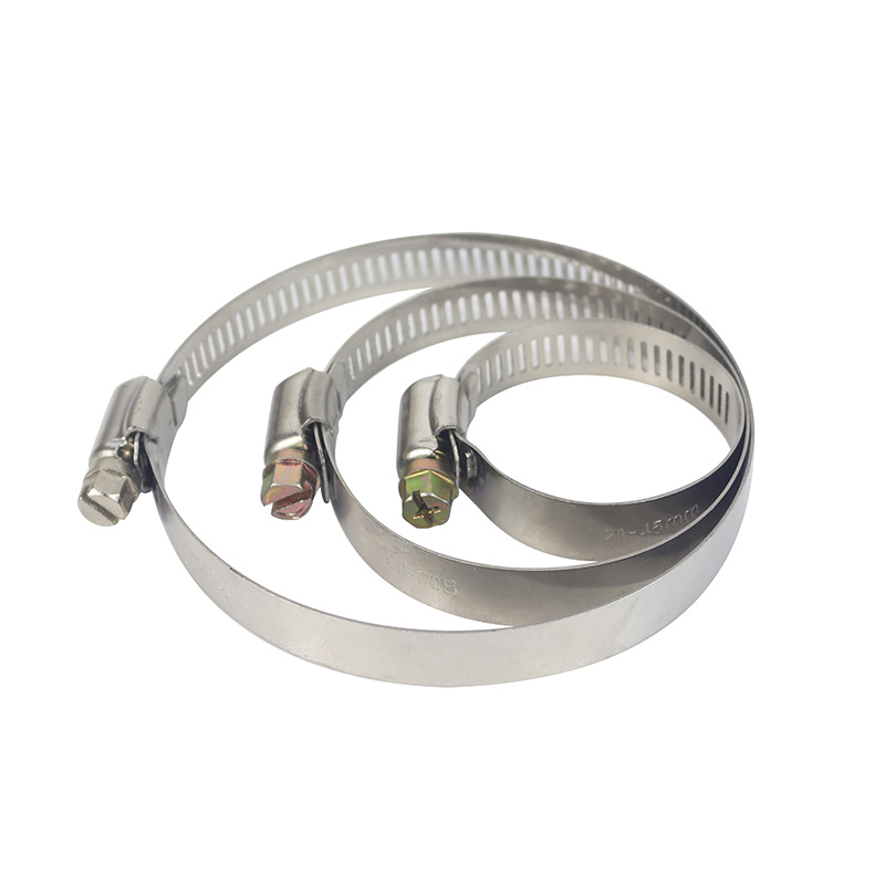 ワームドライブホースクランプ - 穿孔